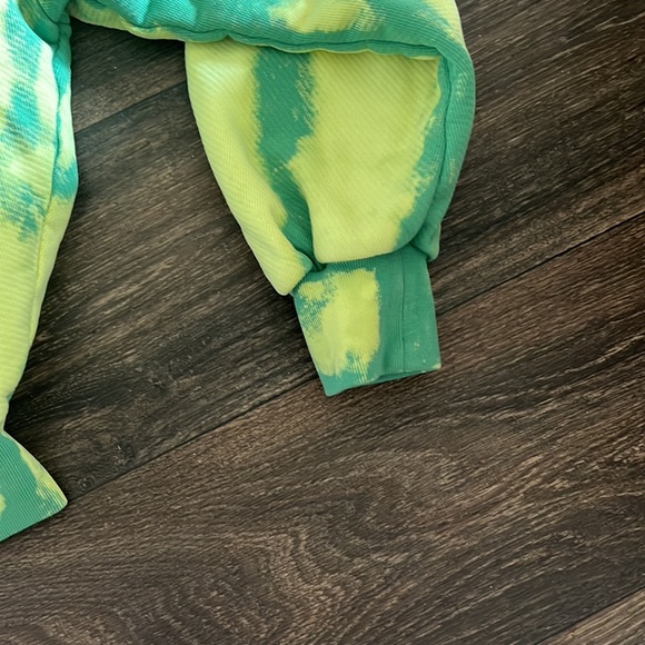 🎉HP🎉 Tie Dye Trashed Sweatshirt in Light Green - Picture 7 of 11